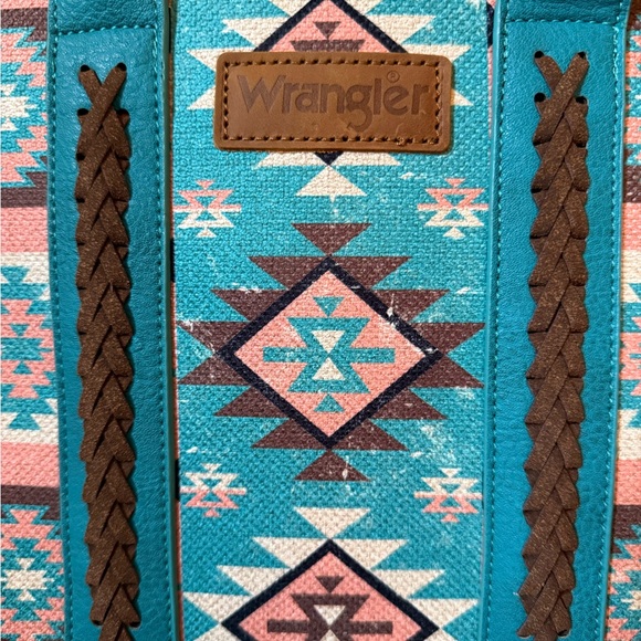 Wrangler Blue and Pink Aztec/western/crossbody purse/tote bag - Picture 3 of 6
